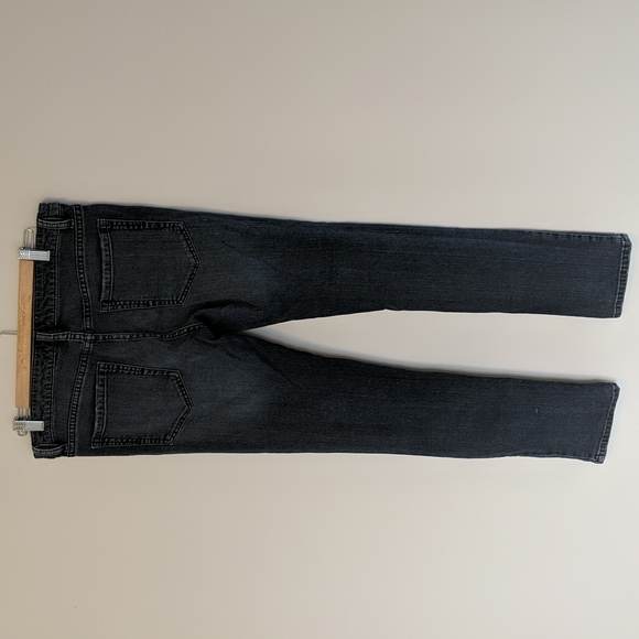 BCBG MaxAzria Straight leg jean size 30 - Picture 2 of 13